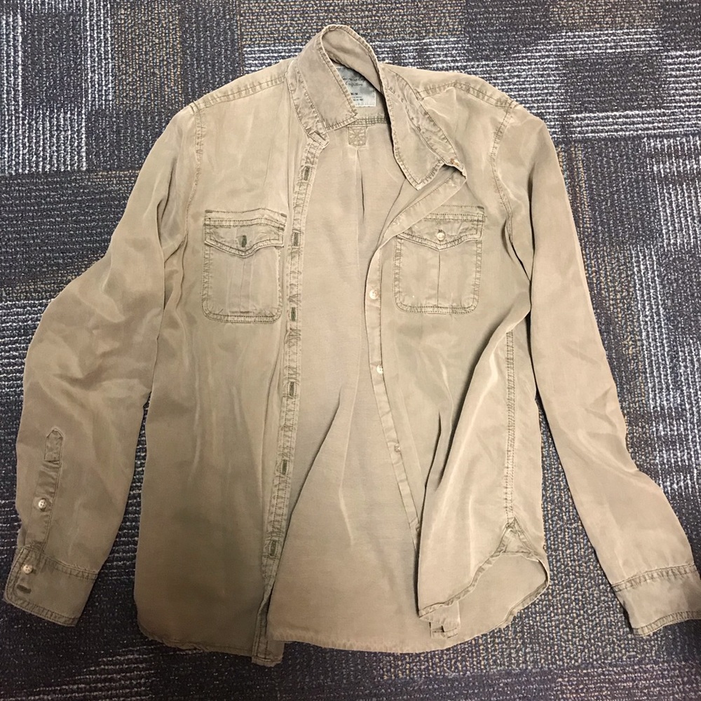 American Eagle Army Green Shirt